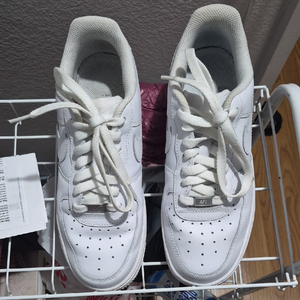 Nike Air Size 8. Worn Once.